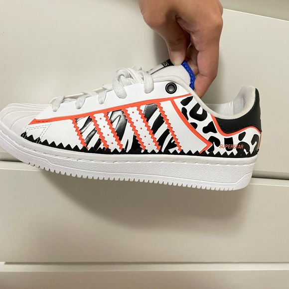 Addidas Superstar - Picture 1 of 5